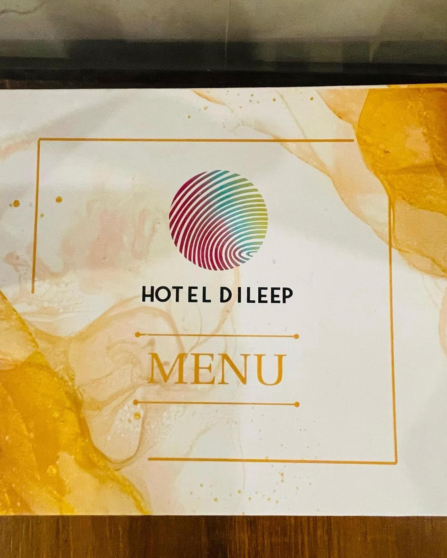 Hotel Dileep42 Lakhnau Kültér fotó